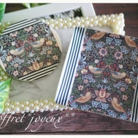 coffret joyeux ｺﾌﾚｼﾞｮﾜｲﾕ