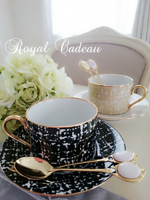 Royal Cadeau