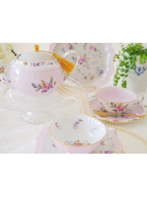 Tiara Couture(ﾃｨｱﾗｸﾁｭｰﾙ)